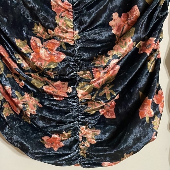 Free People Reina Top Floral Velvet Ruched Off Shoulder - Picture 5 of 9